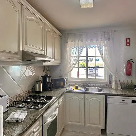 Vela By Check-in Portugal Feriehus *